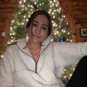 Meet your Posher, Calesta